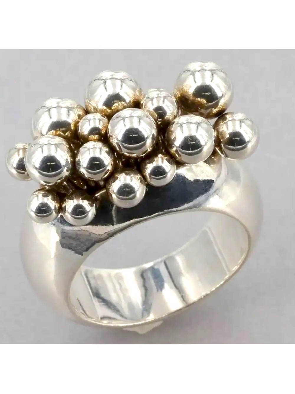 RARE Silpada Vintage Sterling Silver ChaCha Floating Silver
Bead Ring PRISTINE 7